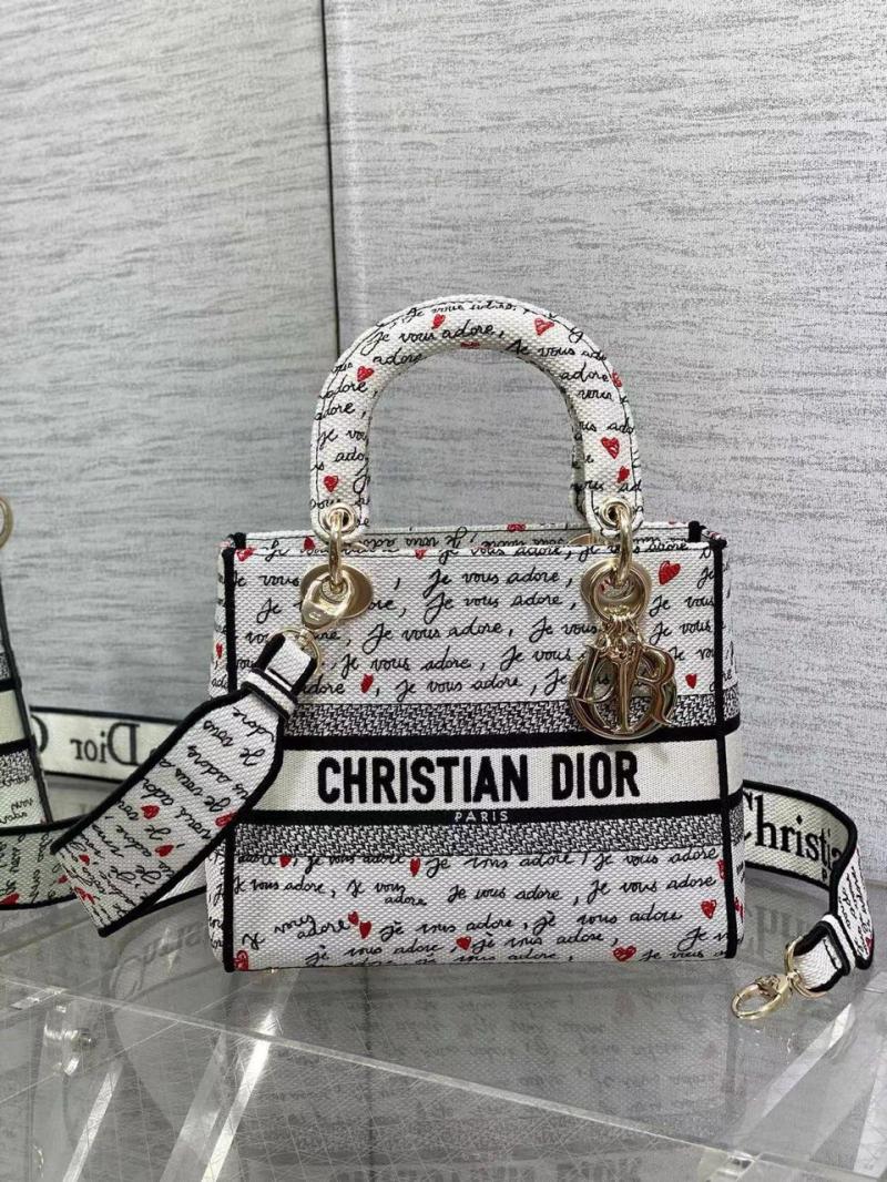 Mittelgroße Lady D-Lite – 1:1 Replika mit Stickmuster und Dior-Charm